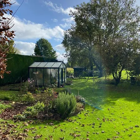 Le Logis Du Plateau ゲストハウス 3*