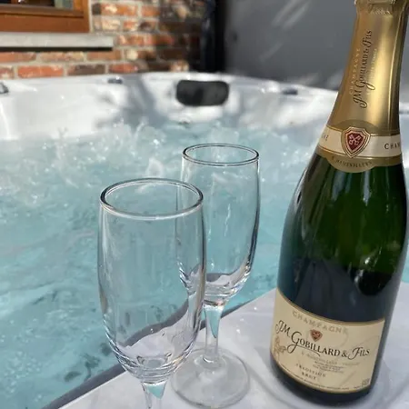 Le Logis Du Plateau ゲストハウス Herve